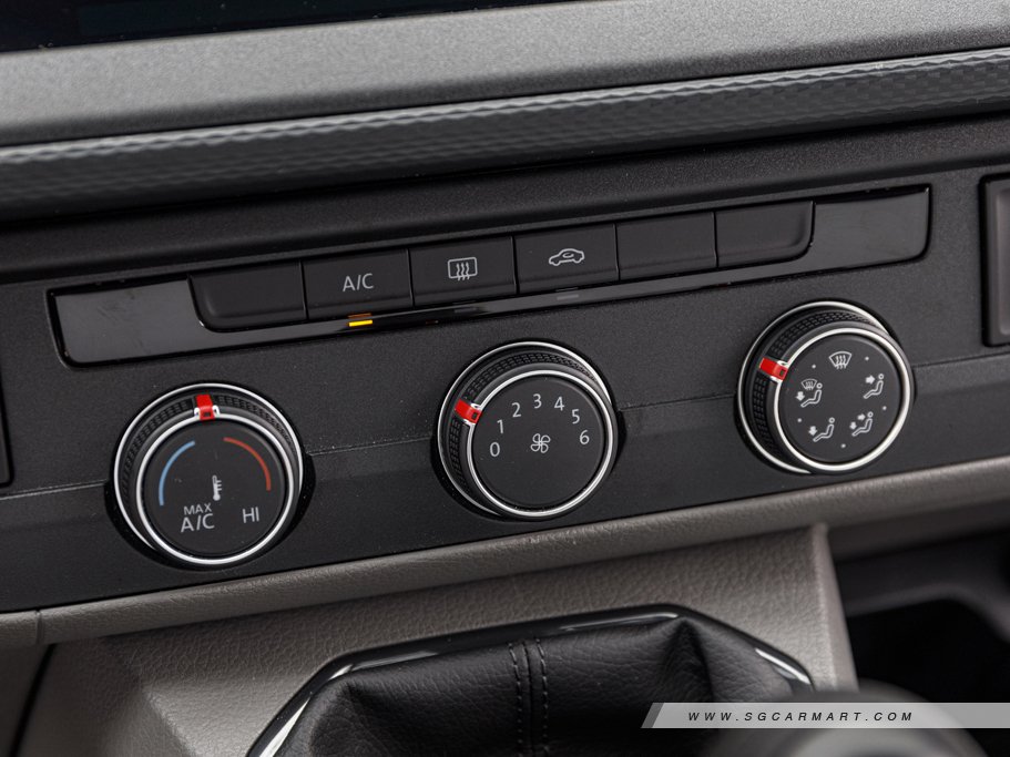 https://i.i-sgcm.com/new_cars/cars/12070/12070_g23