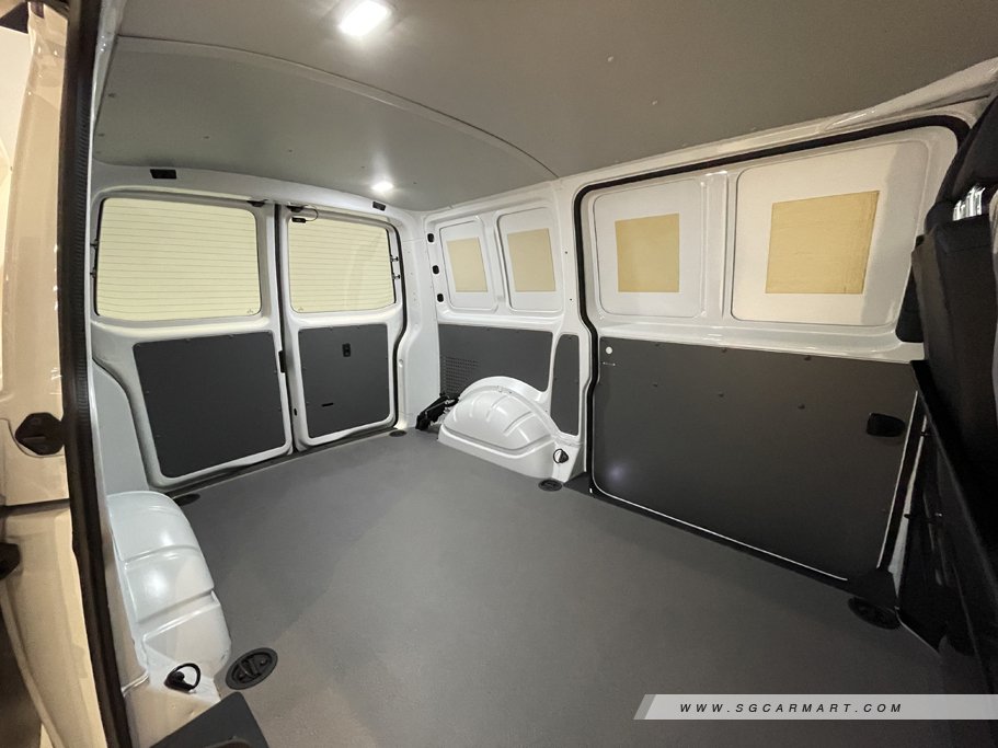 https://i.i-sgcm.com/new_cars/cars/12070/12070_g26