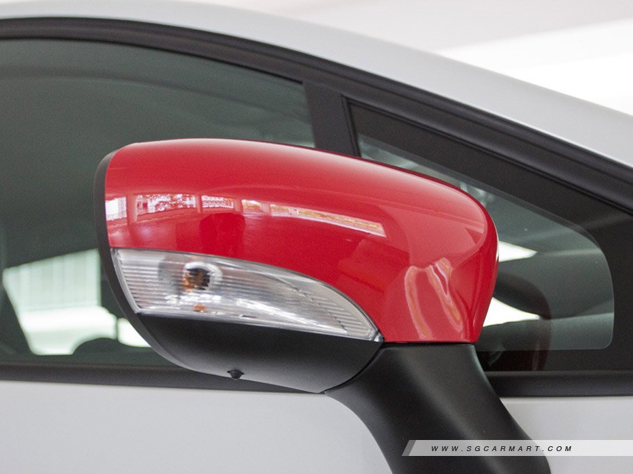https://i.i-sgcm.com/new_cars/cars/12071/12071_g10
