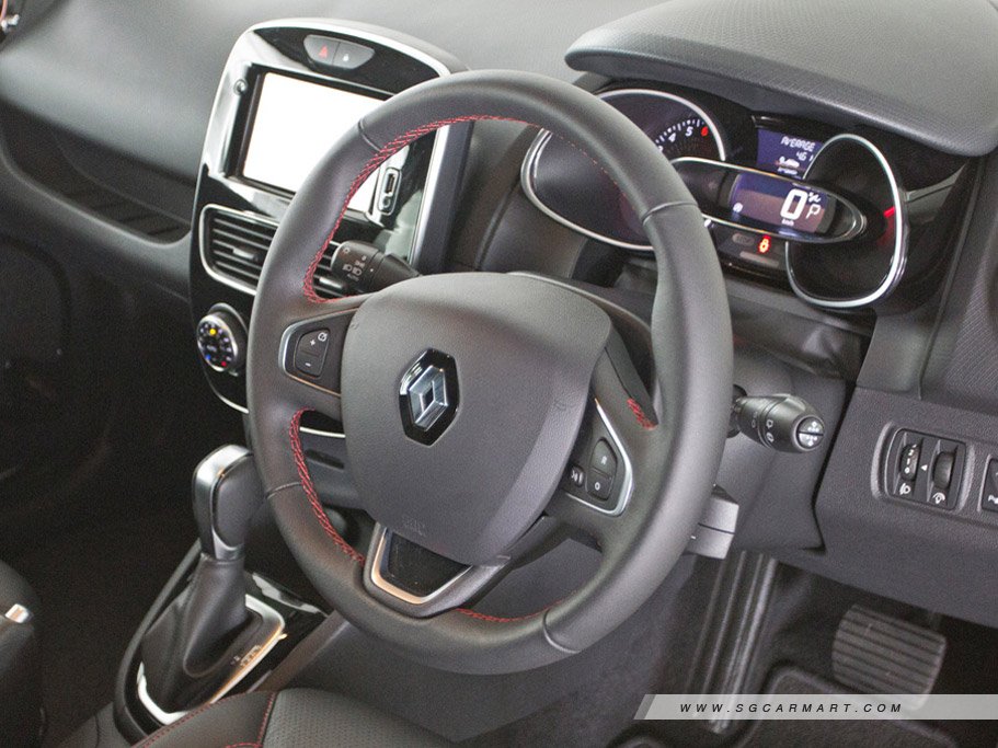 https://i.i-sgcm.com/new_cars/cars/12071/12071_g15