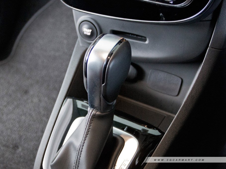 https://i.i-sgcm.com/new_cars/cars/12071/12071_g21