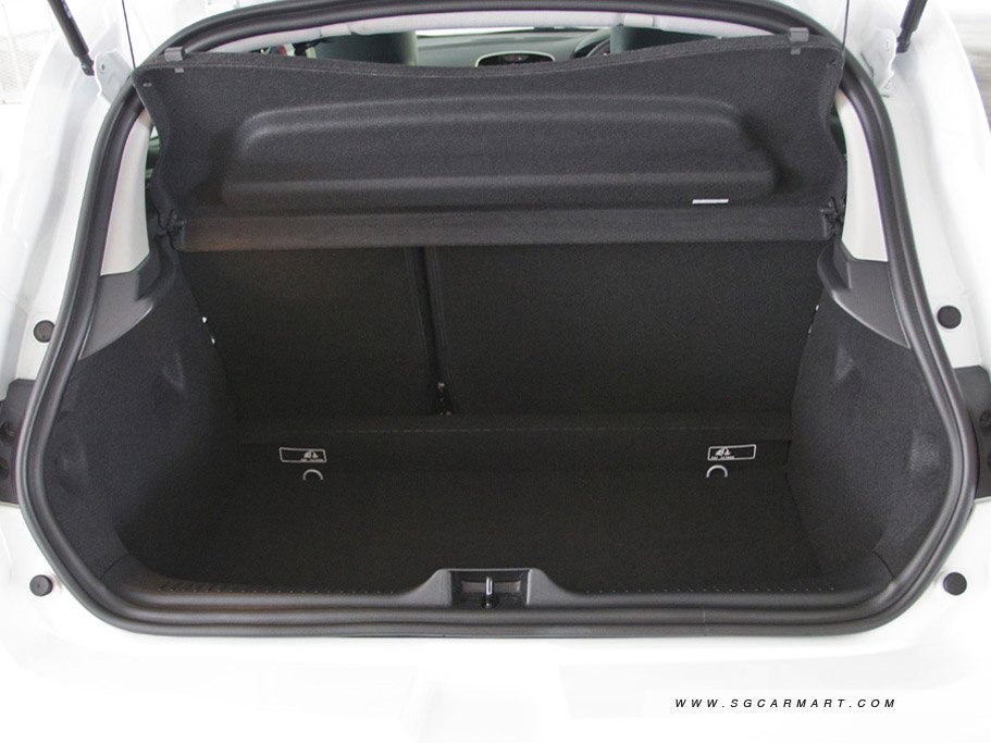 https://i.i-sgcm.com/new_cars/cars/12071/12071_g23