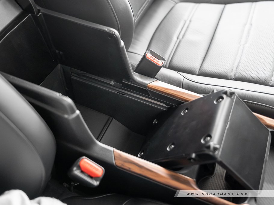 https://i.i-sgcm.com/new_cars/cars/12073/12073_g88