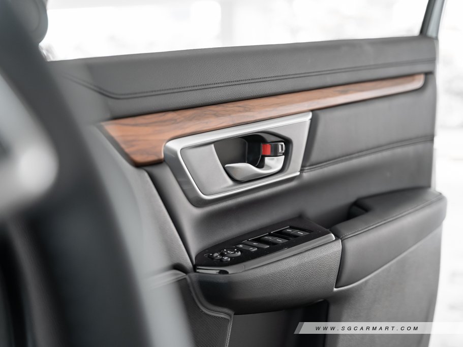 https://i.i-sgcm.com/new_cars/cars/12073/12073_g90