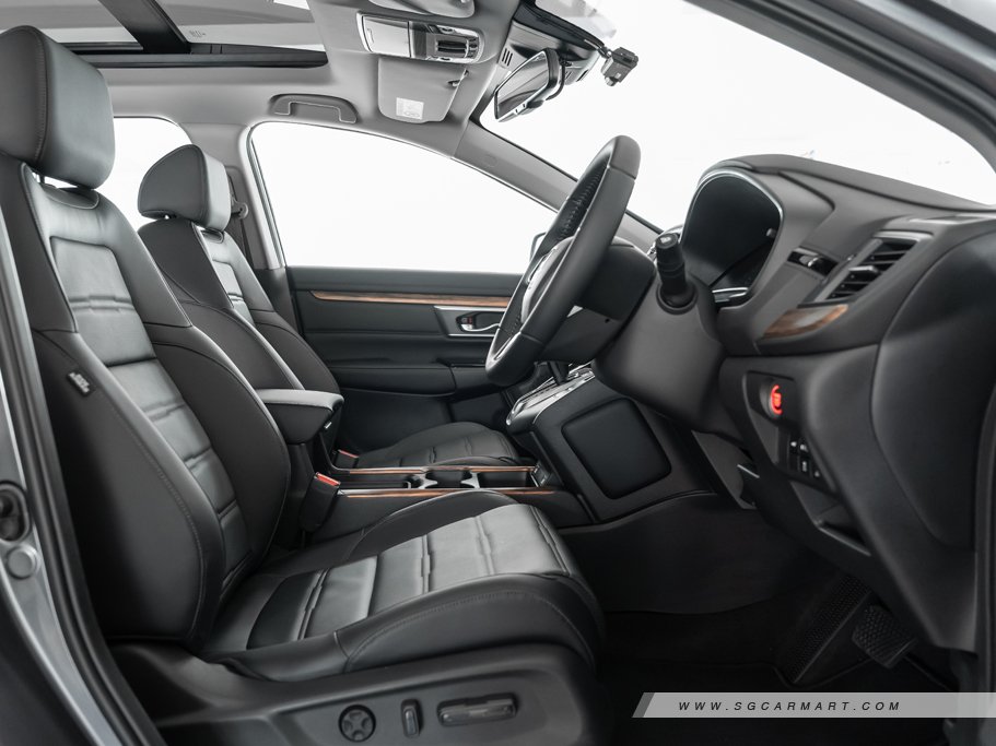 https://i.i-sgcm.com/new_cars/cars/12073/12073_g92