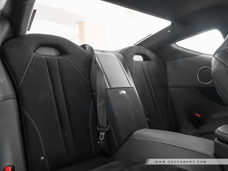 https://i.i-sgcm.com/new_cars/cars/12074/12074_g31