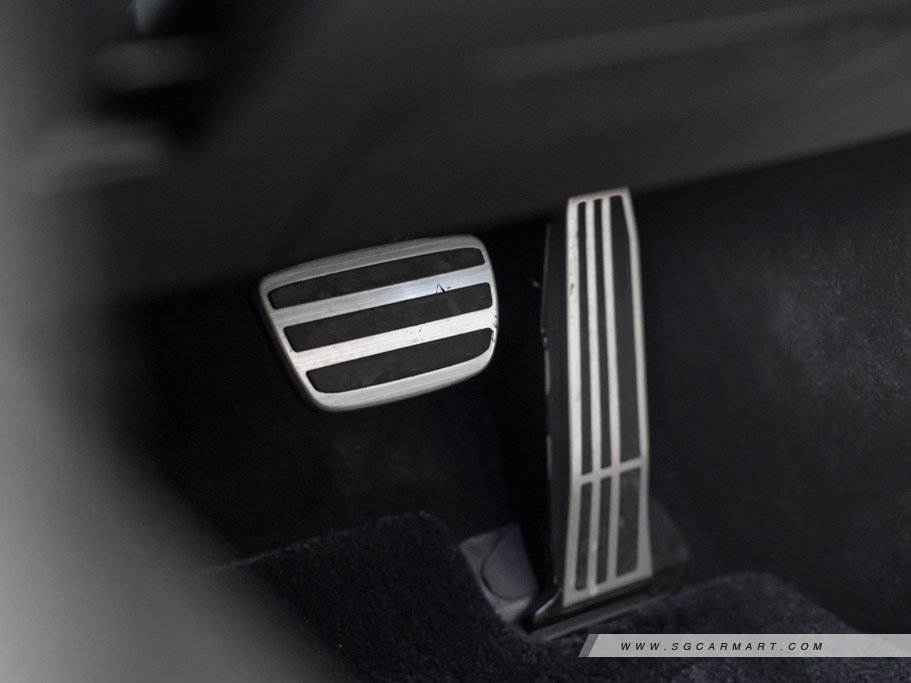 https://i.i-sgcm.com/new_cars/cars/12074/12074_g47