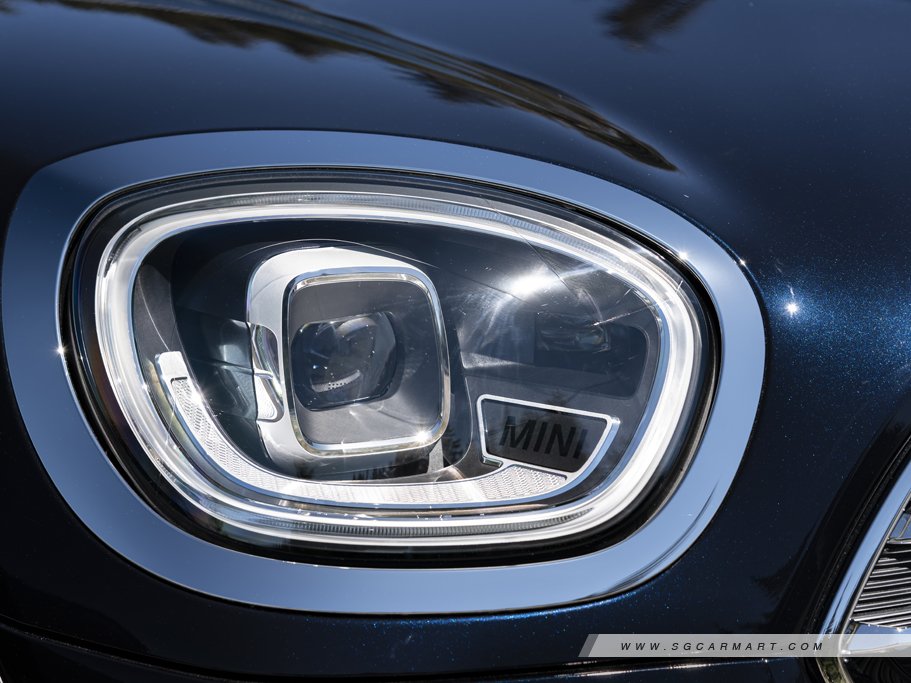 https://i.i-sgcm.com/new_cars/cars/12076/12076_g18