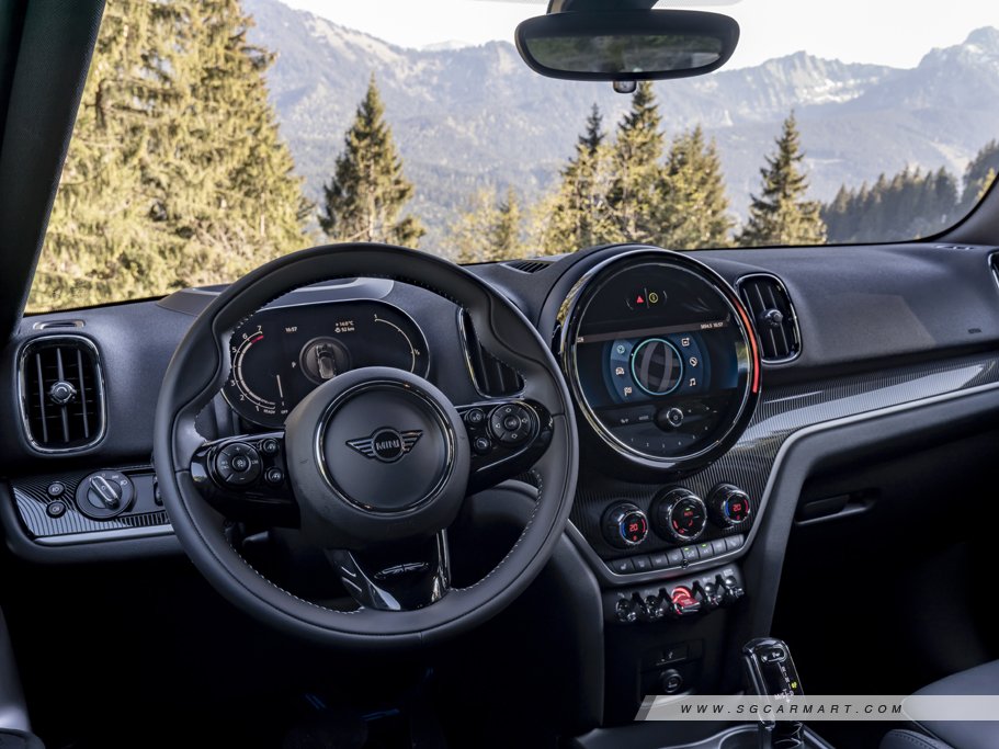 https://i.i-sgcm.com/new_cars/cars/12076/12076_g23