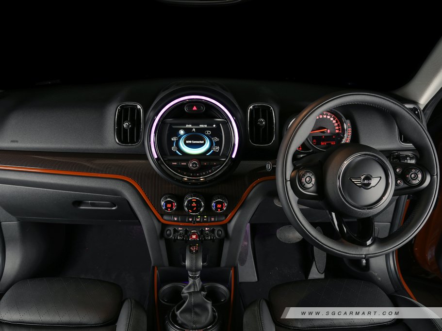 https://i.i-sgcm.com/new_cars/cars/12076/12076_g7