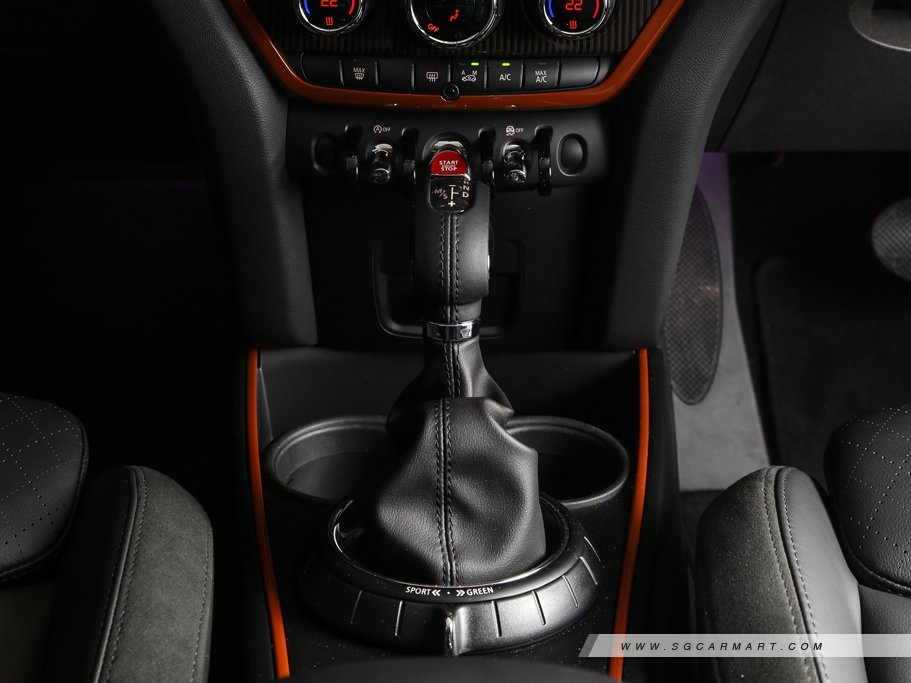 https://i.i-sgcm.com/new_cars/cars/12076/12076_g9