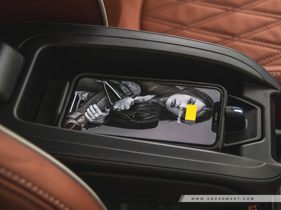 https://i.i-sgcm.com/new_cars/cars/12077/12077_g105