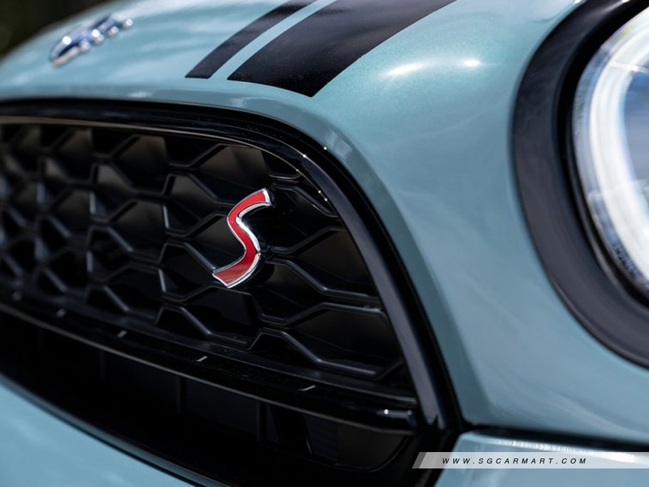 https://i.i-sgcm.com/new_cars/cars/12077/12077_g52
