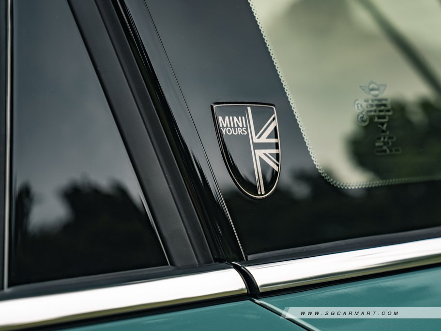 https://i.i-sgcm.com/new_cars/cars/12077/12077_g54