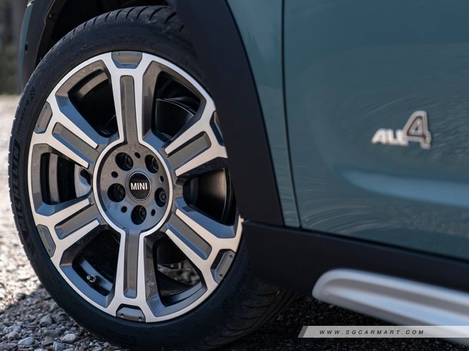 https://i.i-sgcm.com/new_cars/cars/12077/12077_g56