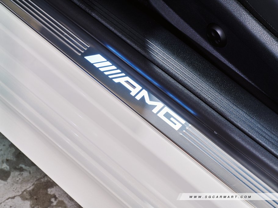 https://i.i-sgcm.com/new_cars/cars/12080/12080_g109