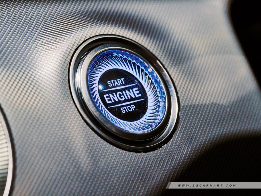 https://i.i-sgcm.com/new_cars/cars/12080/12080_g121
