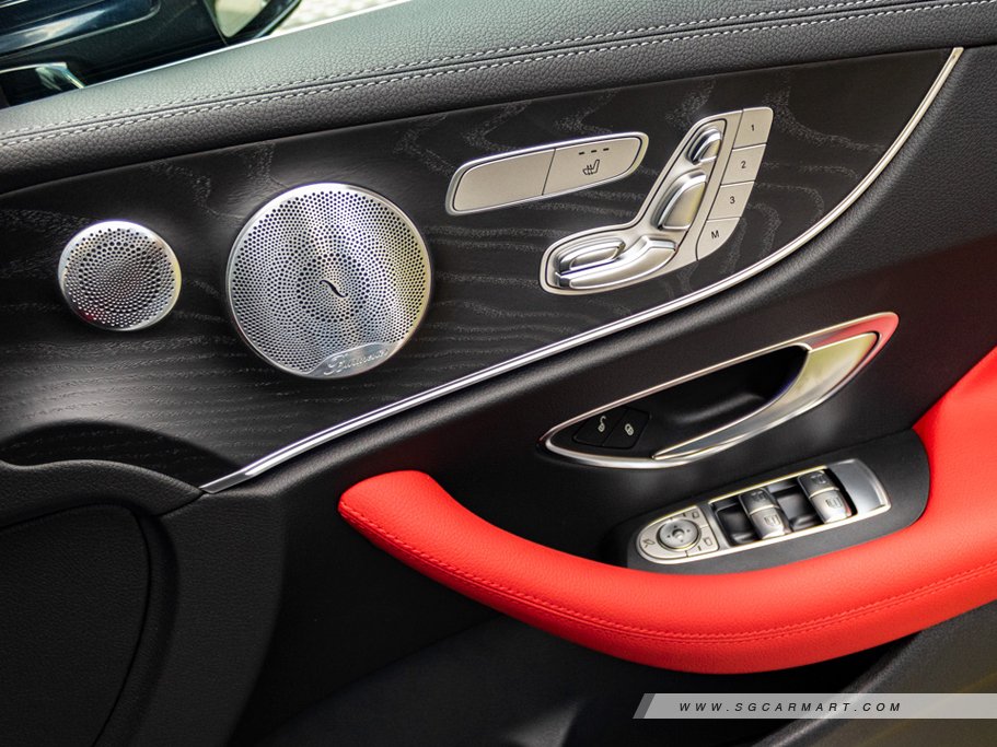 https://i.i-sgcm.com/new_cars/cars/12080/12080_g151