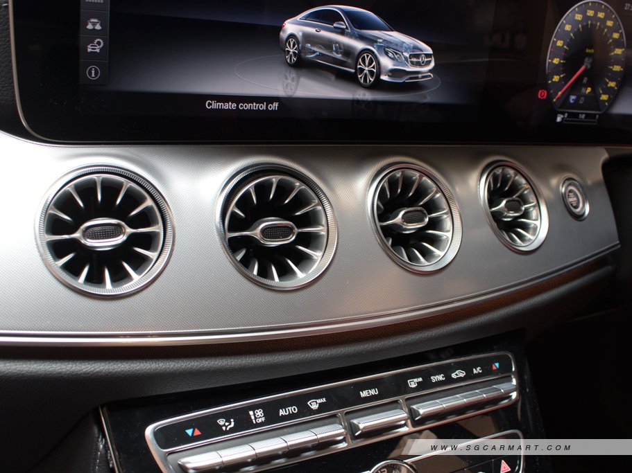 https://i.i-sgcm.com/new_cars/cars/12080/12080_g64