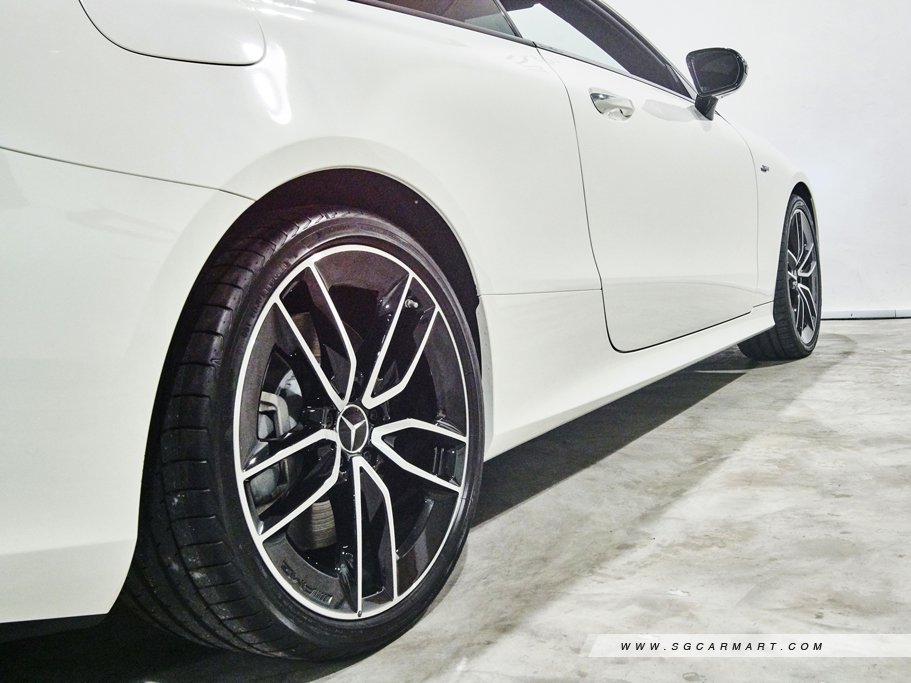 https://i.i-sgcm.com/new_cars/cars/12080/12080_g85