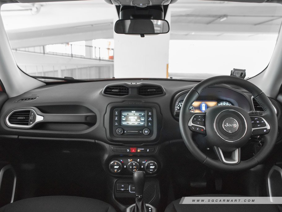 https://i.i-sgcm.com/new_cars/cars/12081/12081_g21