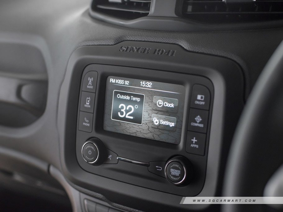 https://i.i-sgcm.com/new_cars/cars/12081/12081_g23