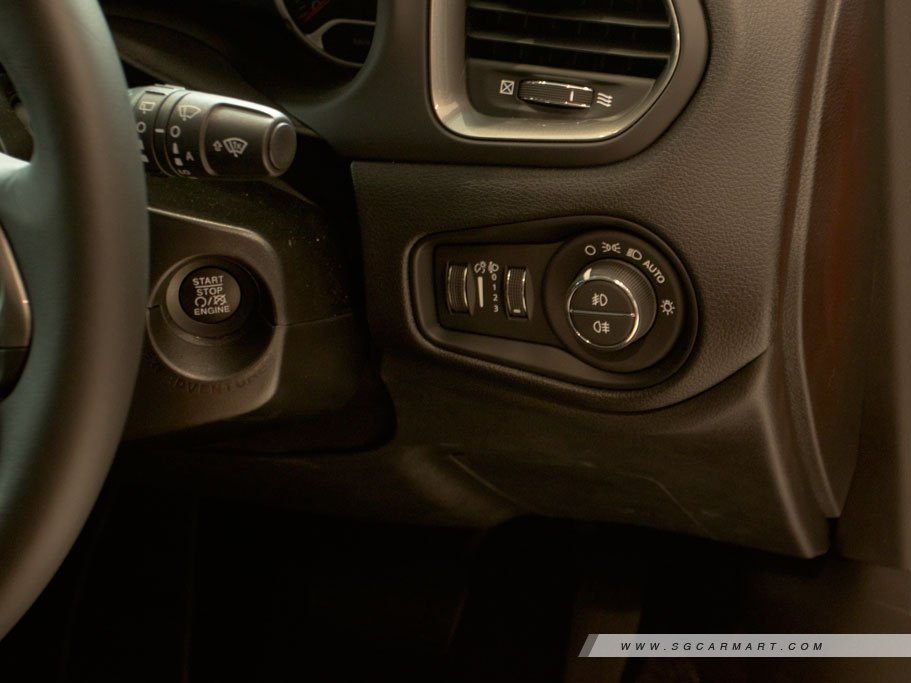 https://i.i-sgcm.com/new_cars/cars/12081/12081_g60