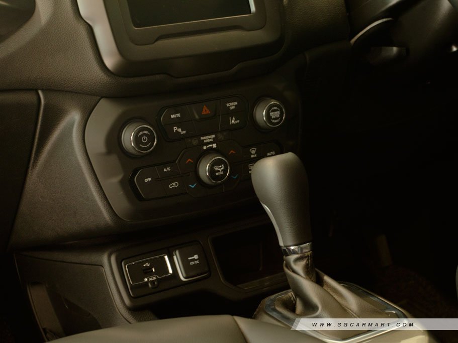 https://i.i-sgcm.com/new_cars/cars/12081/12081_g62