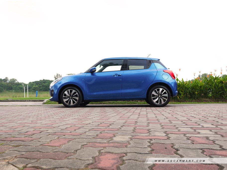 https://i.i-sgcm.com/new_cars/cars/12082/12082_g20