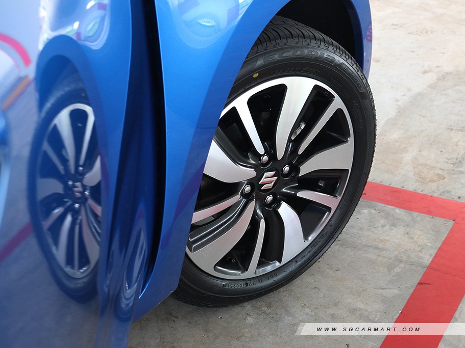 https://i.i-sgcm.com/new_cars/cars/12082/12082_g24