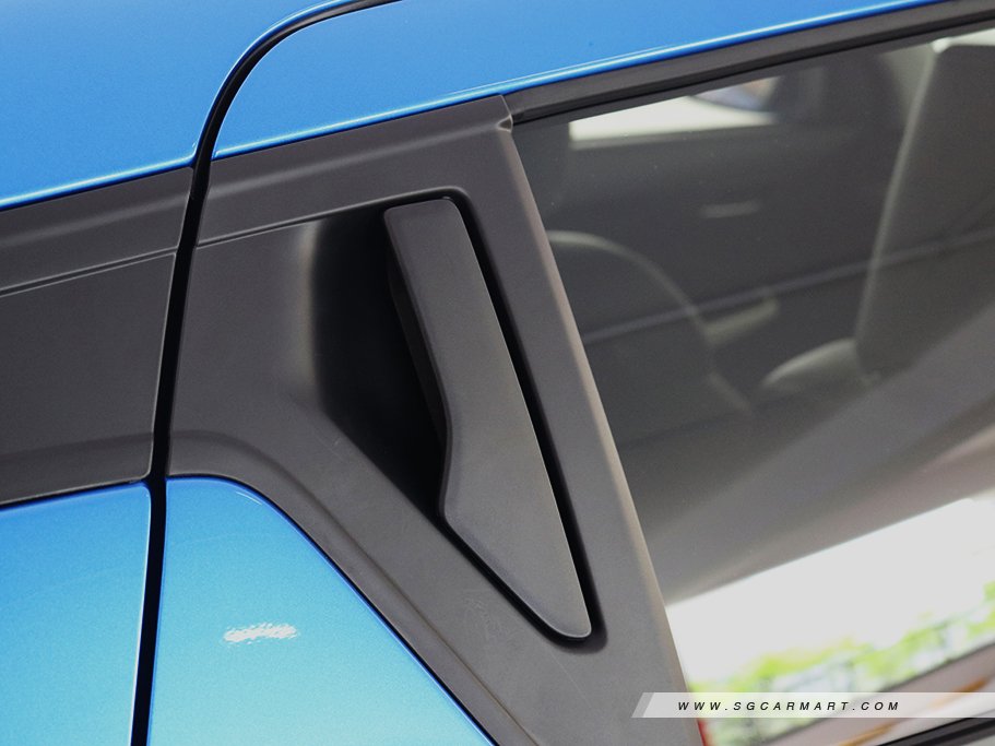 https://i.i-sgcm.com/new_cars/cars/12082/12082_g25