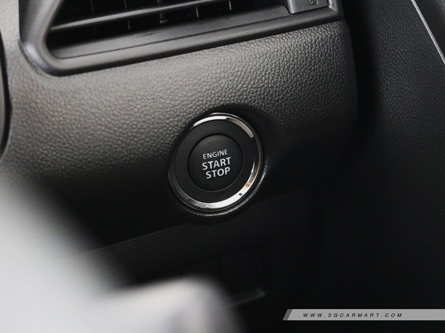 https://i.i-sgcm.com/new_cars/cars/12082/12082_g31