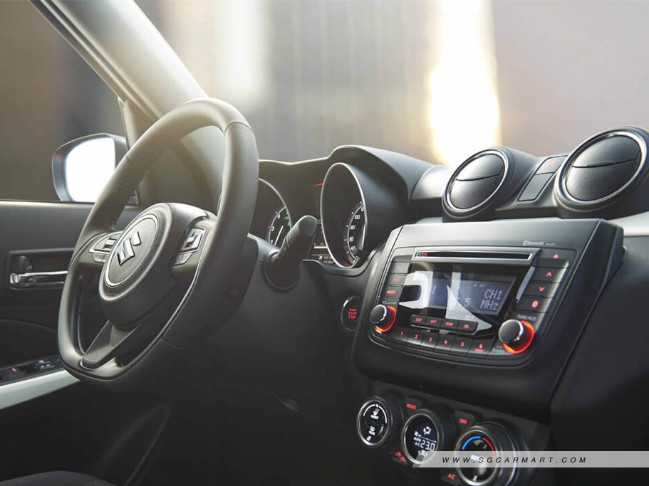 https://i.i-sgcm.com/new_cars/cars/12082/12082_g44