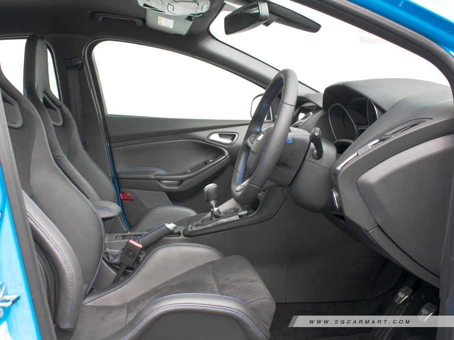 https://i.i-sgcm.com/new_cars/cars/12084/12084_g13