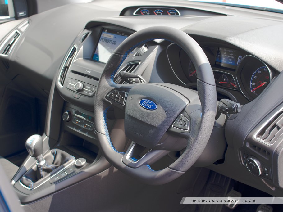 https://i.i-sgcm.com/new_cars/cars/12084/12084_g16