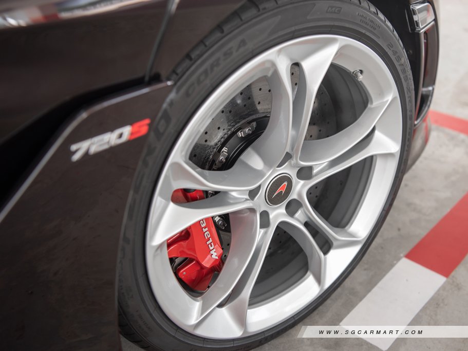 https://i.i-sgcm.com/new_cars/cars/12086/12086_g22
