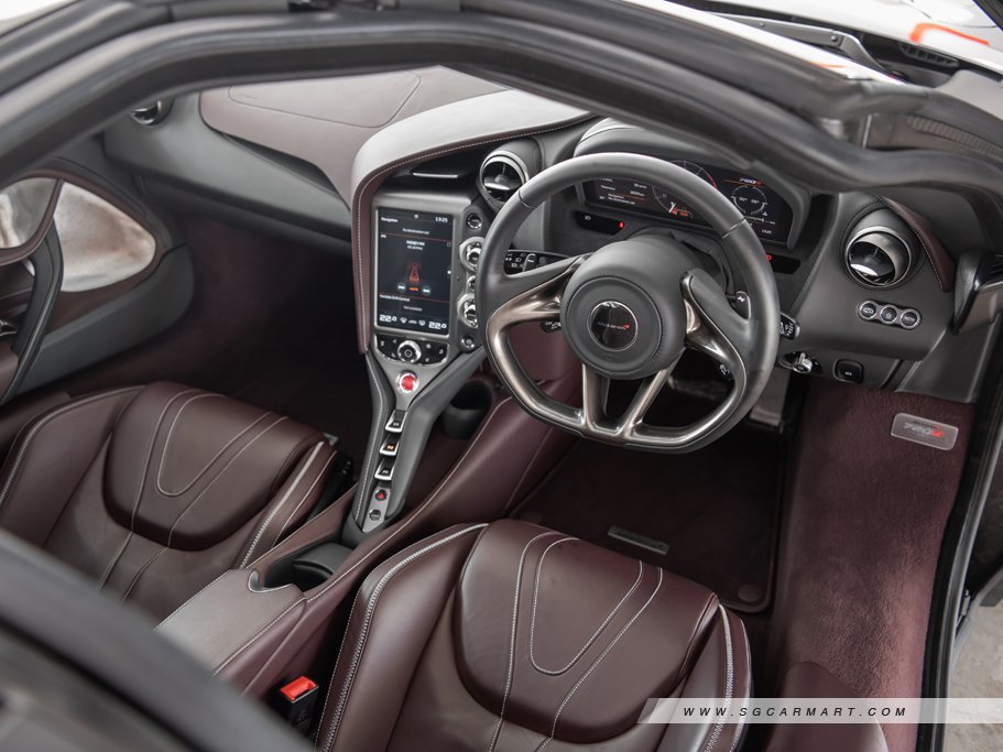 https://i.i-sgcm.com/new_cars/cars/12086/12086_g26