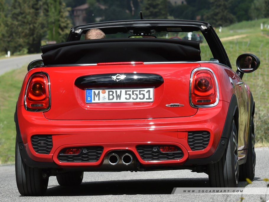 https://i.i-sgcm.com/new_cars/cars/12088/12088_g11