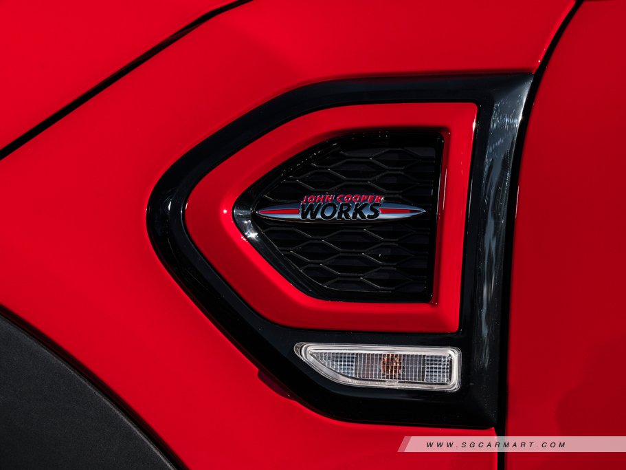 https://i.i-sgcm.com/new_cars/cars/12091/12091_g12