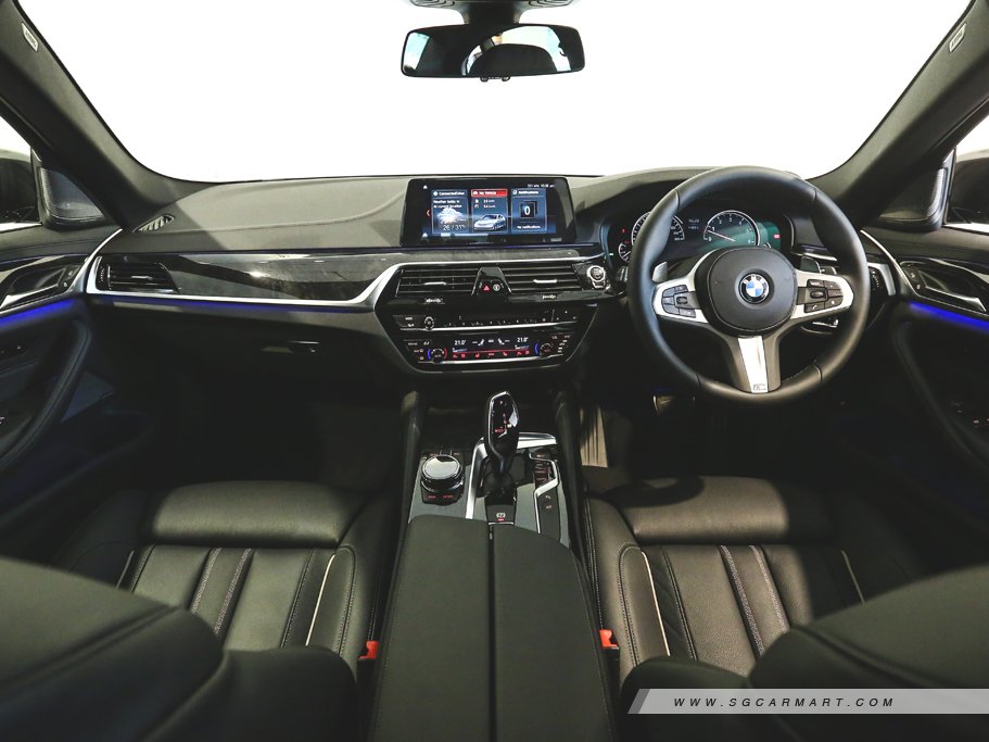https://i.i-sgcm.com/new_cars/cars/12092/12092_g37