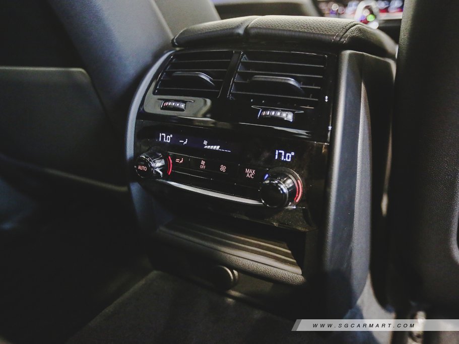 https://i.i-sgcm.com/new_cars/cars/12092/12092_g43