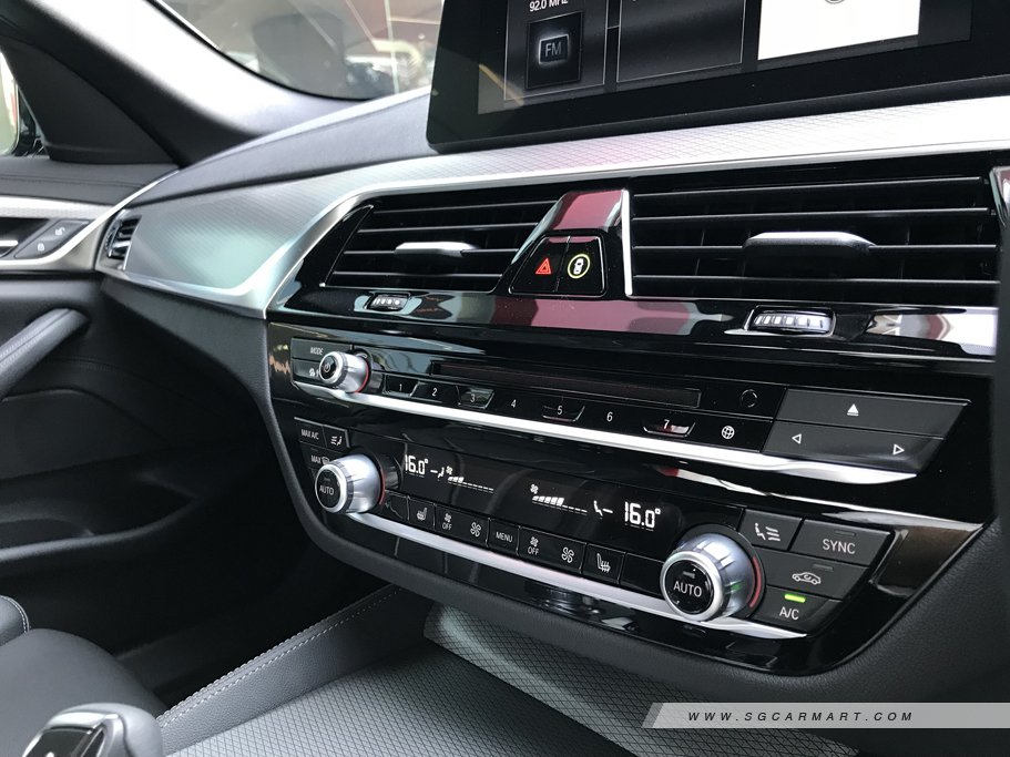https://i.i-sgcm.com/new_cars/cars/12092/12092_g55