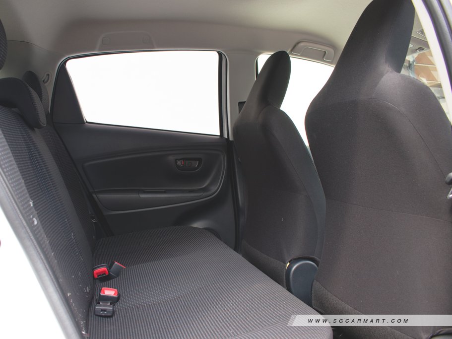 Toyota Vitz Hybrid 1.5 F 10