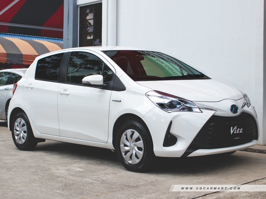 Toyota Vitz Hybrid 1.5 F 2