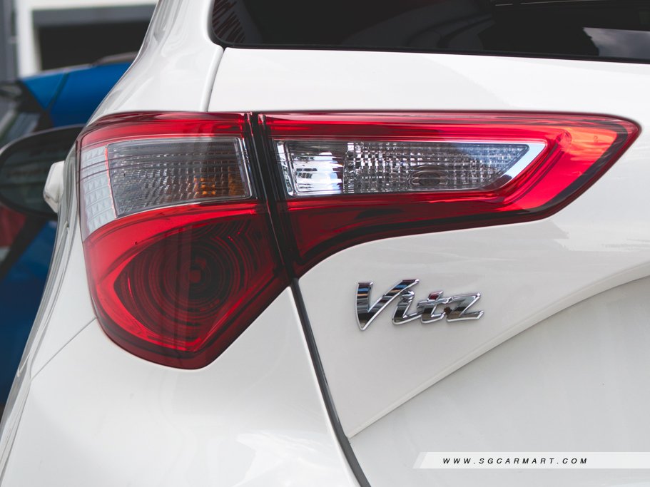 Toyota Vitz Hybrid 1.5 F 7