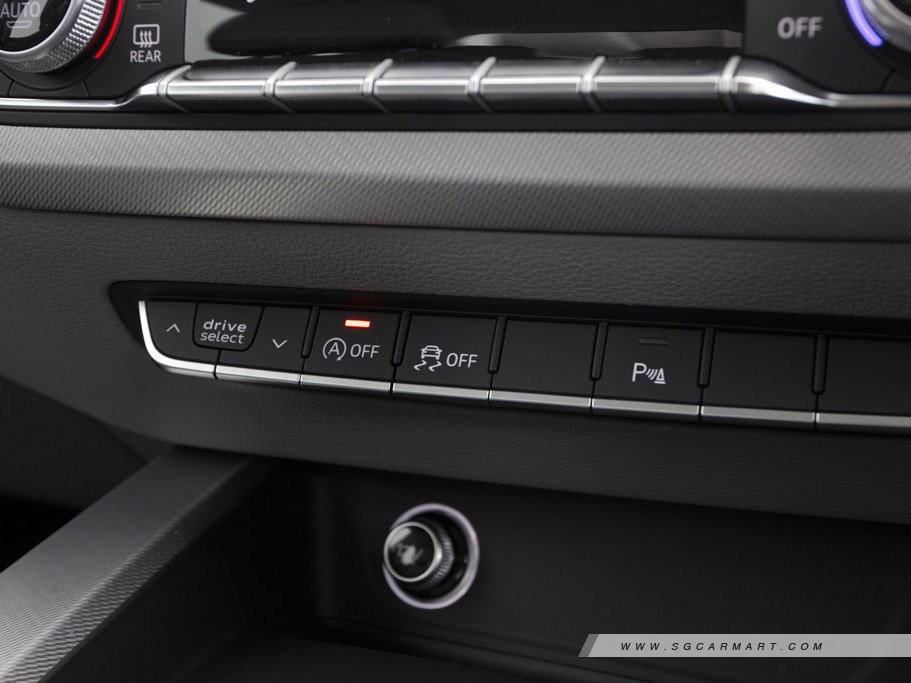https://i.i-sgcm.com/new_cars/cars/12098/12098_g30