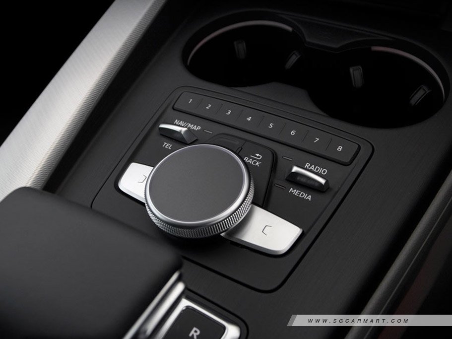 https://i.i-sgcm.com/new_cars/cars/12098/12098_g31