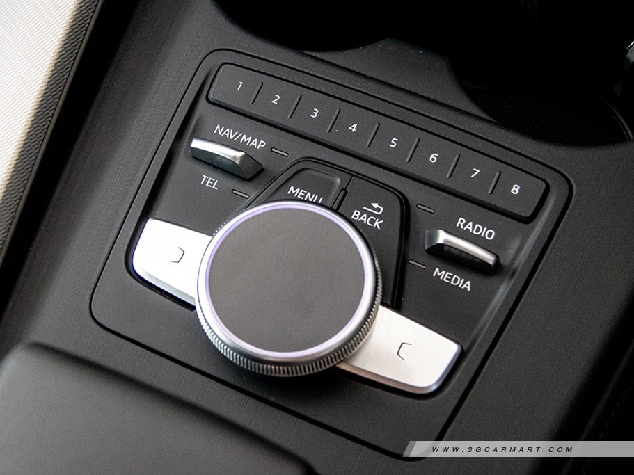 https://i.i-sgcm.com/new_cars/cars/12098/12098_g56