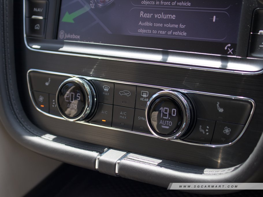 https://i.i-sgcm.com/new_cars/cars/12102/12102_g19