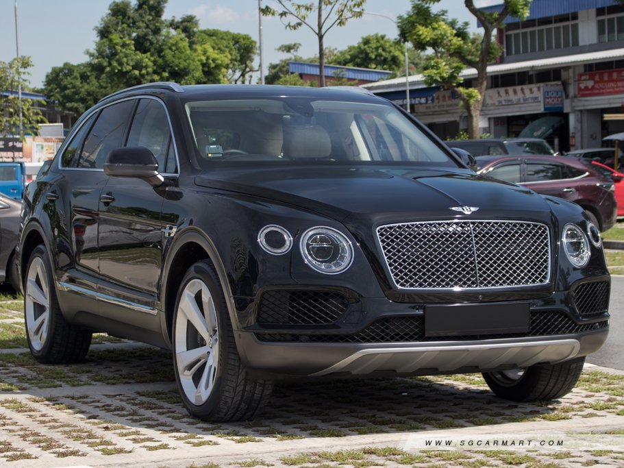 https://i.i-sgcm.com/new_cars/cars/12102/12102_g1